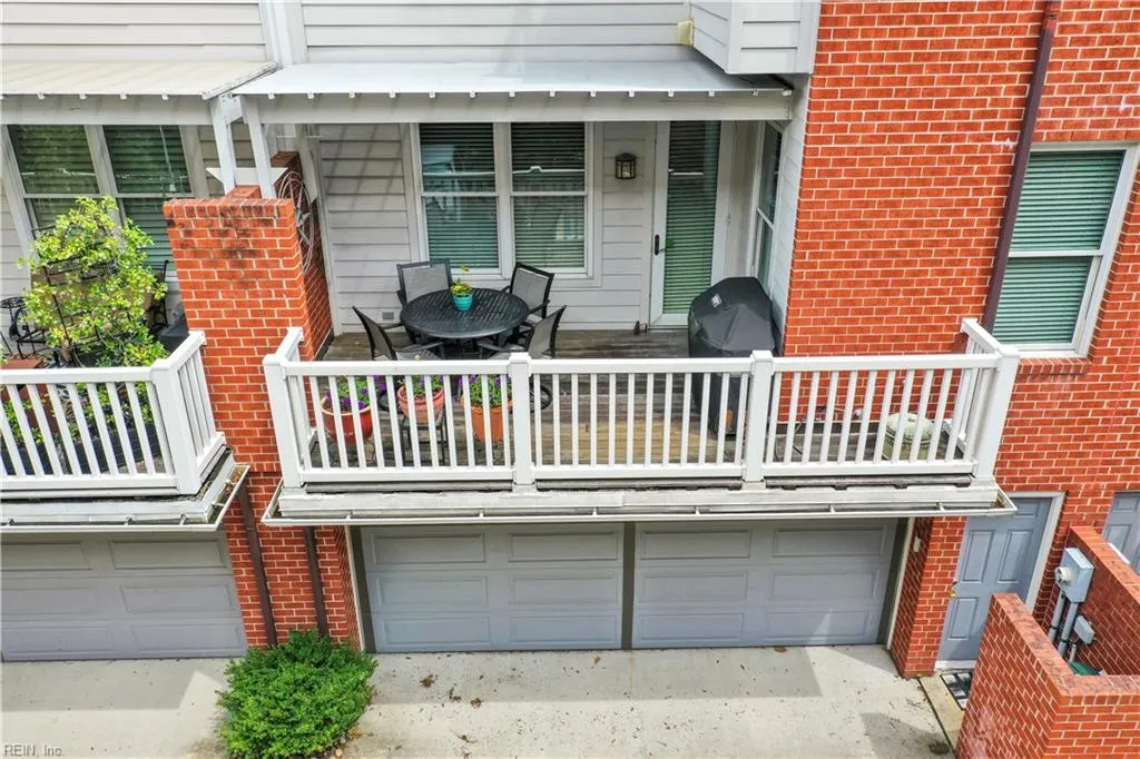 Norfolk, Virginia 23510, United States, 5 Bedrooms Bedrooms, ,5 BathroomsBathrooms,Residential,Pending,140828