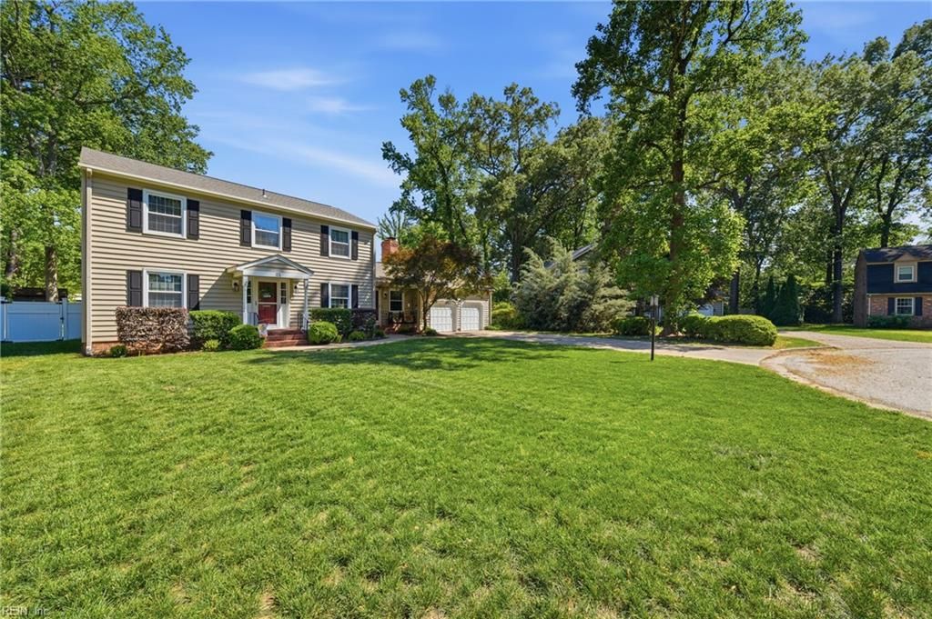 Photo of 21 Club Terrace, Newport News, VA 23606 (MLS # 10637327)