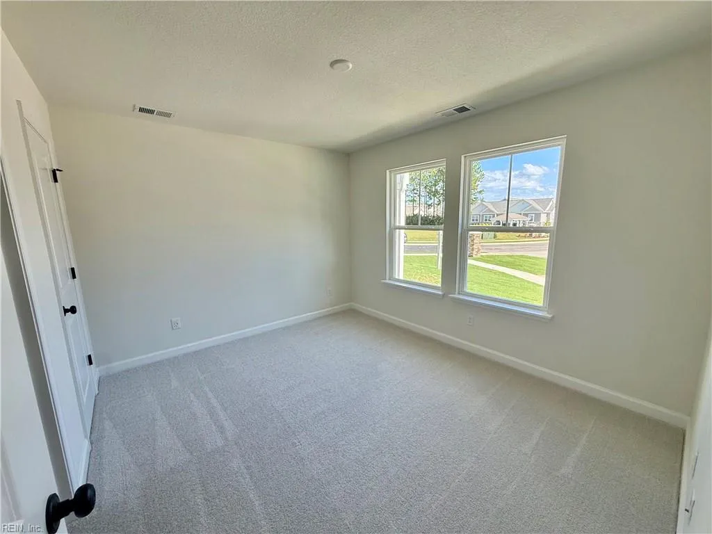 Suffolk, Virginia 23435, United States, 3 Bedrooms Bedrooms, ,3 BathroomsBathrooms,Residential,Active,87871