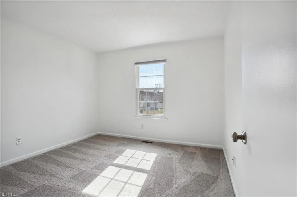 Virginia Beach, Virginia 23462, United States, 3 Bedrooms Bedrooms, ,3 BathroomsBathrooms,Residential,Active,78639