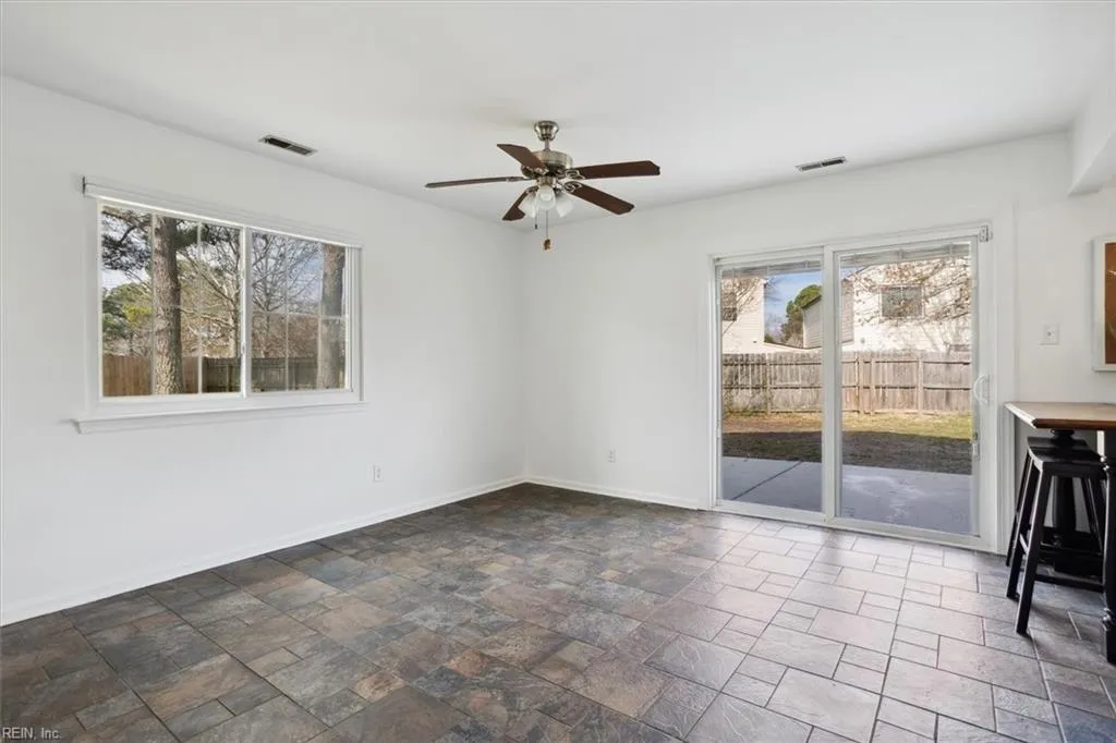 Virginia Beach, Virginia 23462, United States, 3 Bedrooms Bedrooms, ,3 BathroomsBathrooms,Residential,Active,78639