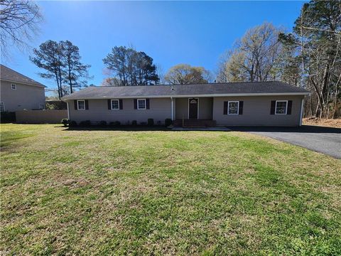 Photo of 924 Scenic Boulevard #23322, Chesapeake, VA 23322 (MLS # 10625316)