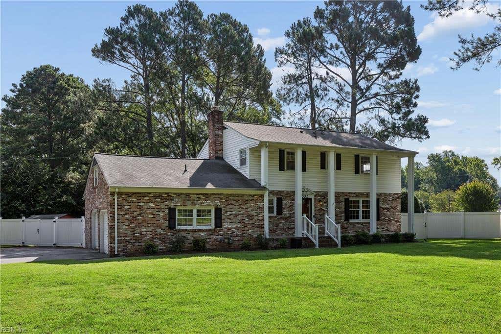Photo of 302 Tide Mill Road, Yorktown, VA 23693 (MLS # 10641875)