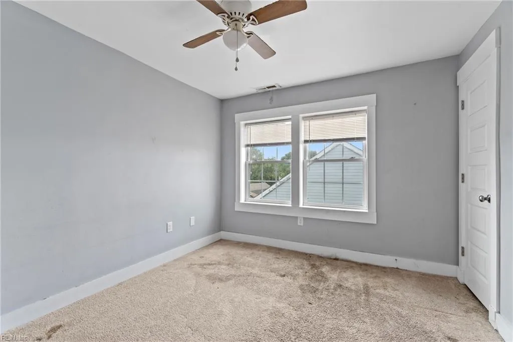 Norfolk, Virginia 23502, United States, 4 Bedrooms Bedrooms, ,2 BathroomsBathrooms,Residential,Pending,108642