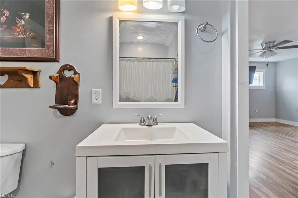 Norfolk, Virginia 23502, United States, 4 Bedrooms Bedrooms, ,2 BathroomsBathrooms,Residential,Pending,108642