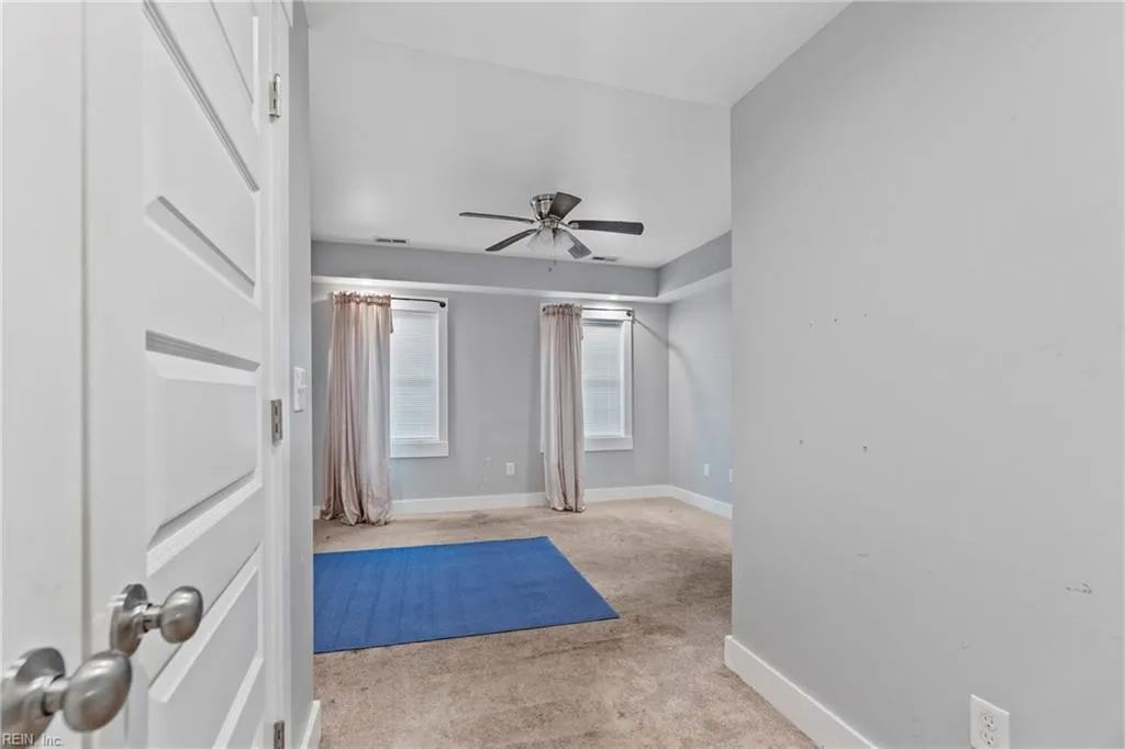 Norfolk, Virginia 23502, United States, 4 Bedrooms Bedrooms, ,2 BathroomsBathrooms,Residential,Pending,108642