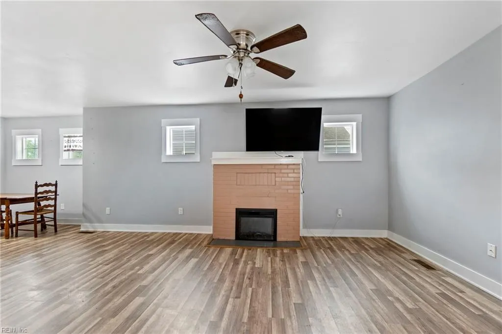 Norfolk, Virginia 23502, United States, 4 Bedrooms Bedrooms, ,2 BathroomsBathrooms,Residential,Pending,108642