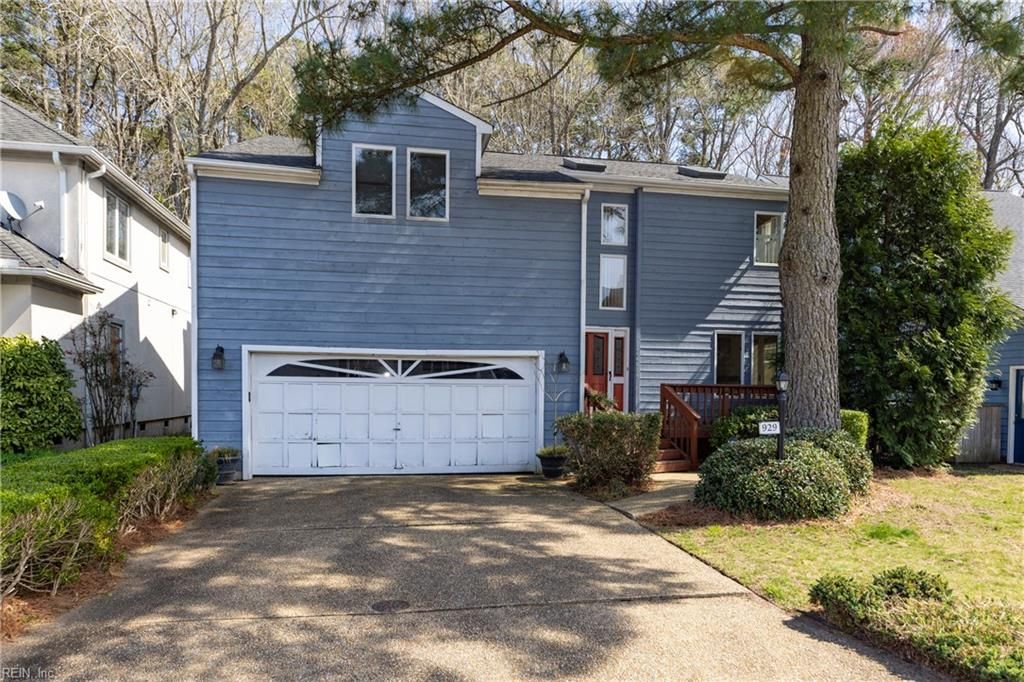 Photo of 929 Kela Crescent, Virginia Beach, VA 23451 (MLS # 10626488)