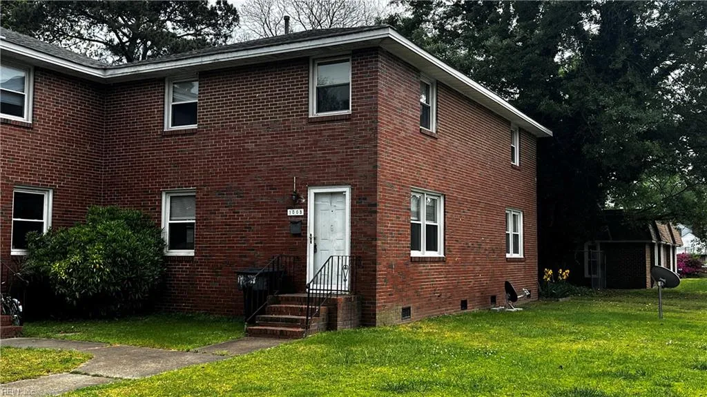 Portsmouth, Virginia 23707, United States, 2 Bedrooms Bedrooms, ,1 BathroomBathrooms,Residential,Pending,113722
