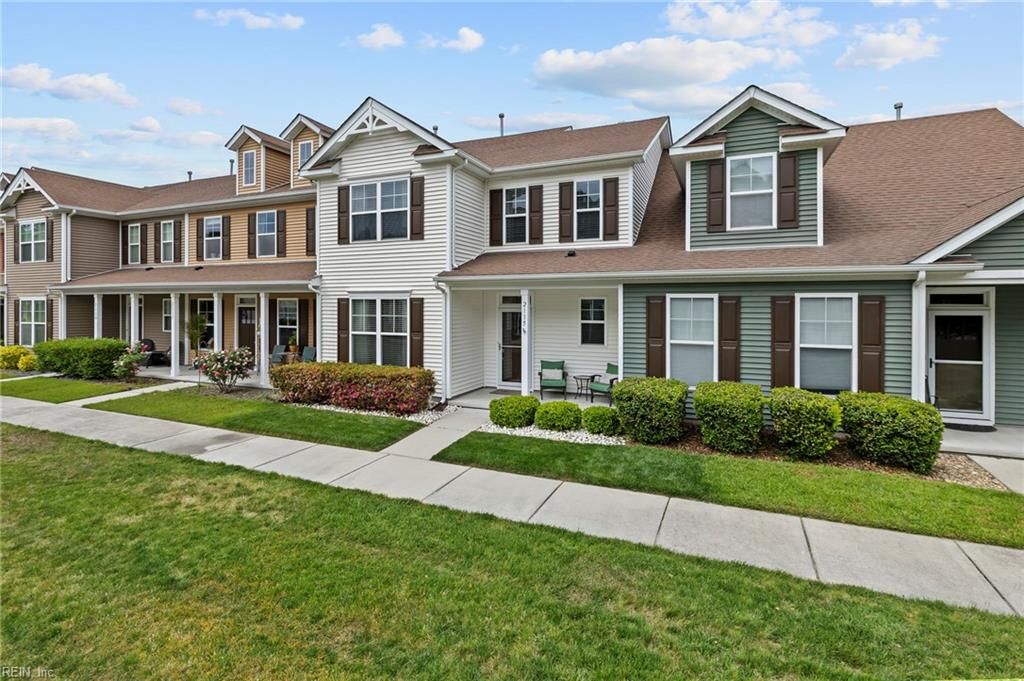Photo of 2115 Martlet Lane, Virginia Beach, VA 23456 (MLS # 10633606)