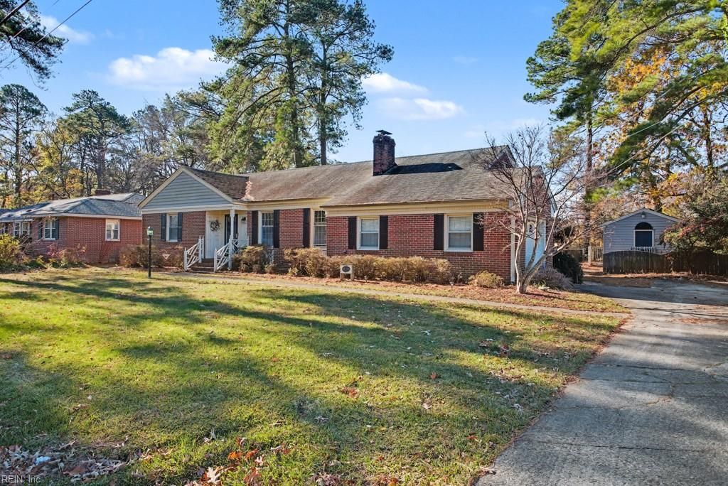 Photo of 4049 Oak Drive, Chesapeake, VA 23321 (MLS # 10613321)