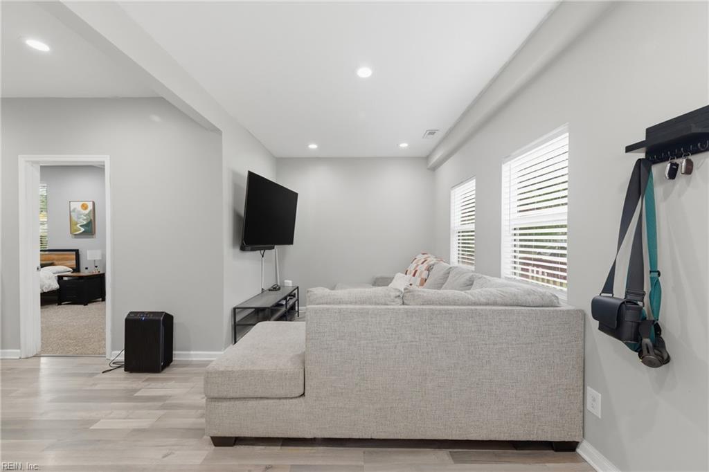 Photo of 139 Locust Avenue, Hampton, VA 23661 (MLS # 10659434)