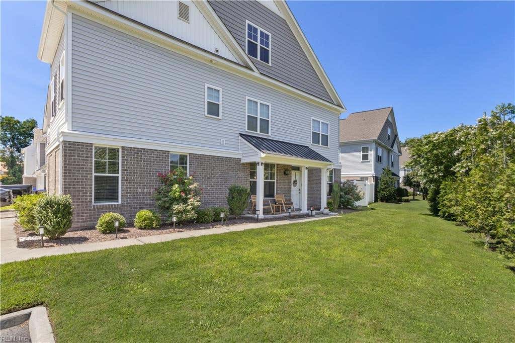 Photo of 300 Sikeston Lane, Chesapeake, VA 23322 (MLS # 10647060)