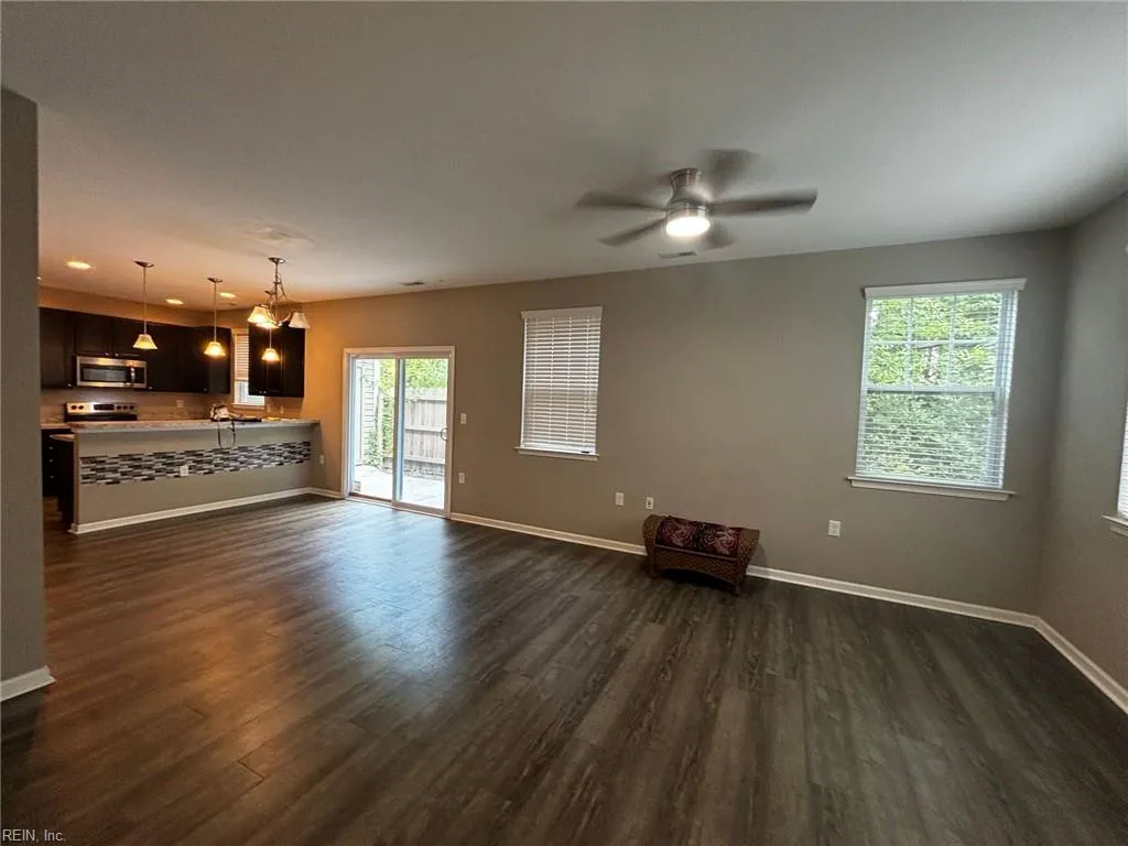 Virginia Beach, Virginia 23456, United States, 2 Bedrooms Bedrooms, ,3 BathroomsBathrooms,Residential,Active,185233