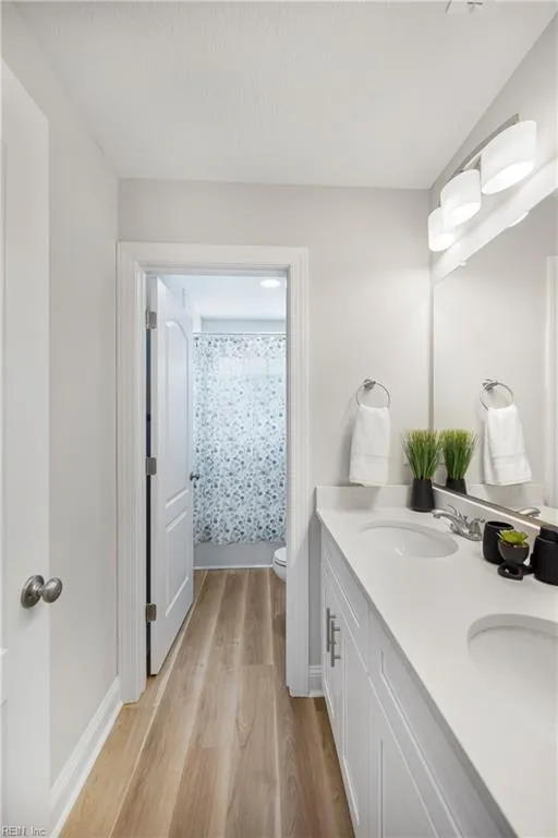 Suffolk, Virginia 23434, United States, 4 Bedrooms Bedrooms, ,3 BathroomsBathrooms,Residential,Pending,102289