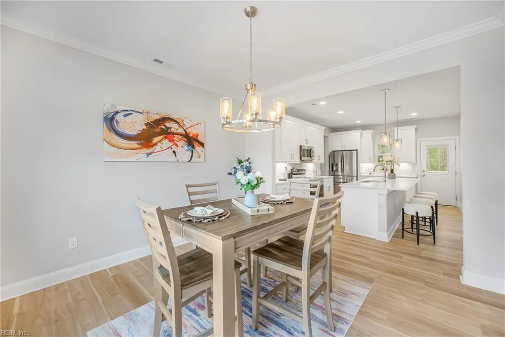 Suffolk, Virginia 23434, United States, 4 Bedrooms Bedrooms, ,3 BathroomsBathrooms,Residential,Pending,102289