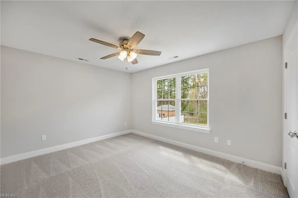 Suffolk, Virginia 23434, United States, 4 Bedrooms Bedrooms, ,3 BathroomsBathrooms,Residential,Pending,102289