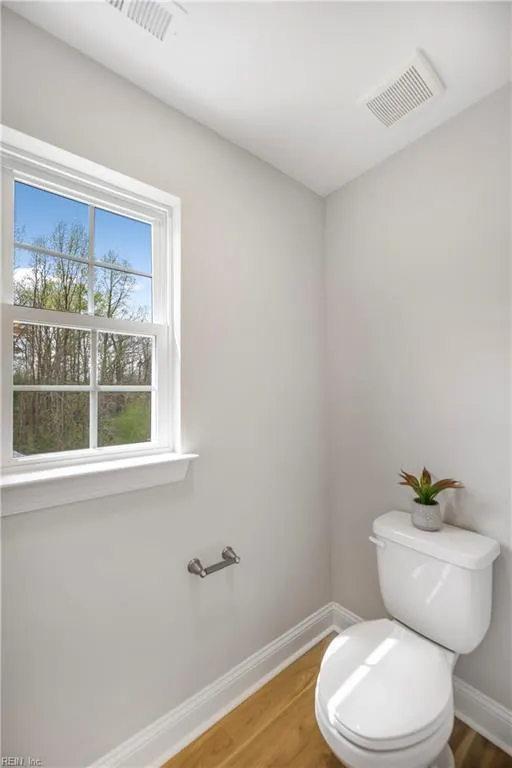 Suffolk, Virginia 23434, United States, 4 Bedrooms Bedrooms, ,3 BathroomsBathrooms,Residential,Pending,102289