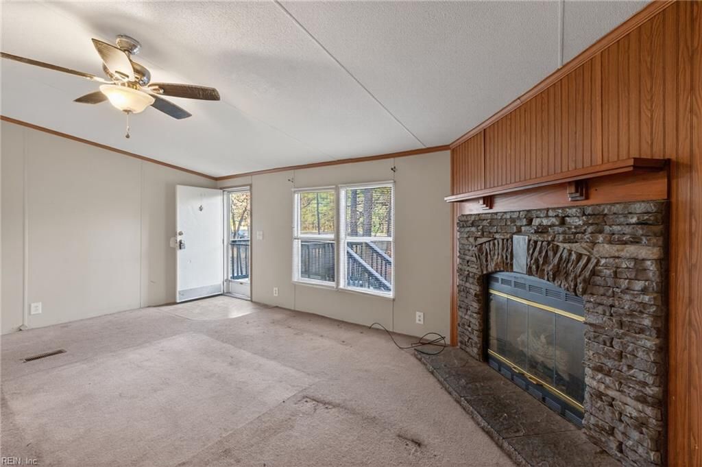 Photo of 13382 George Washington Memorial Highway, Gloucester, VA 23061 (MLS # 10617006)