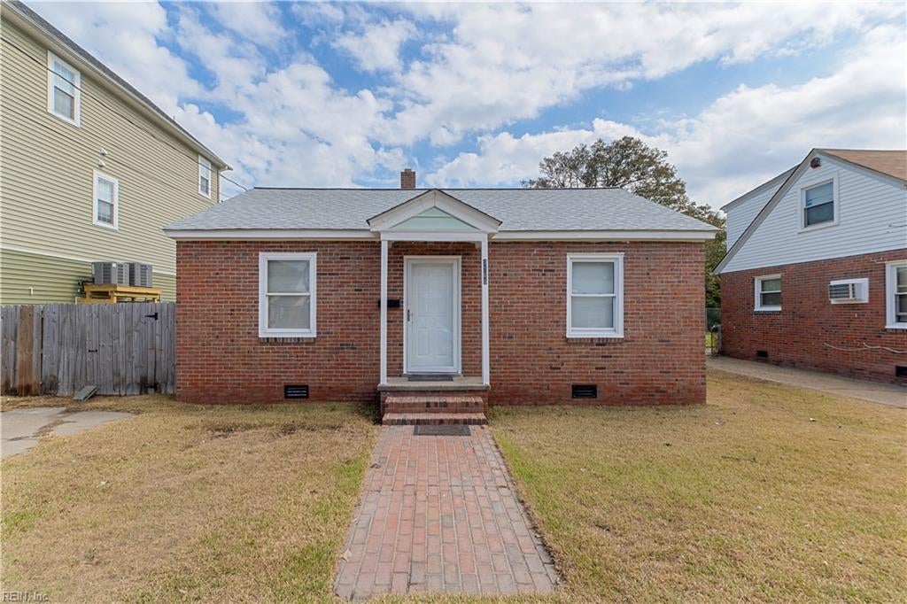 Photo of 9566 19th Bay Street, Norfolk, VA 23518 (MLS # 10659840)