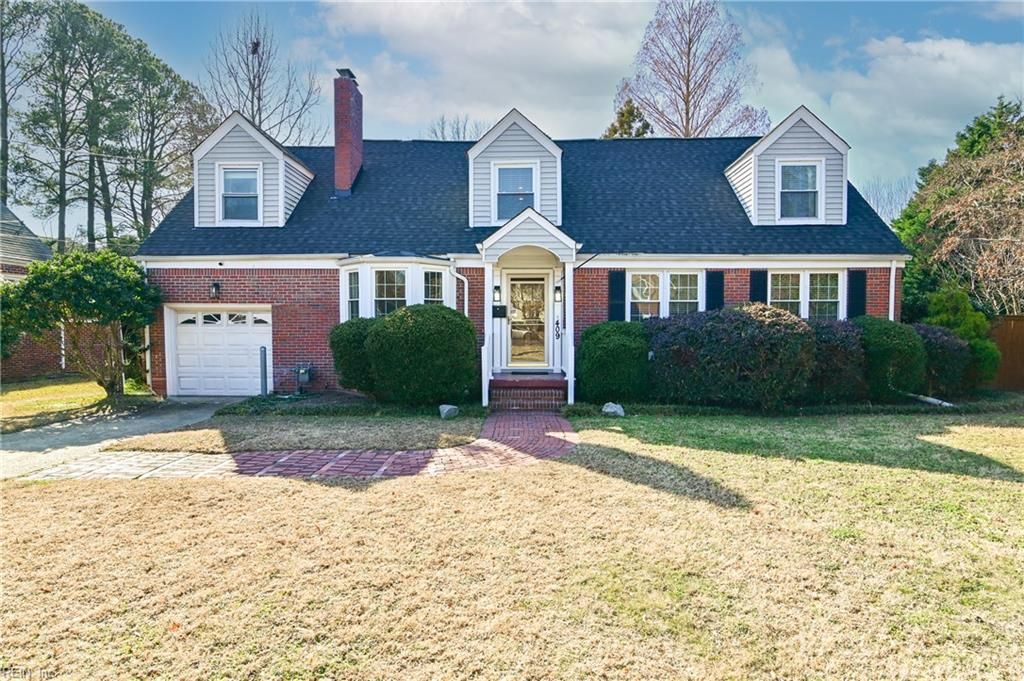 Photo of 409 Kingsley Lane, Norfolk, VA 23505 (MLS # 10618429)