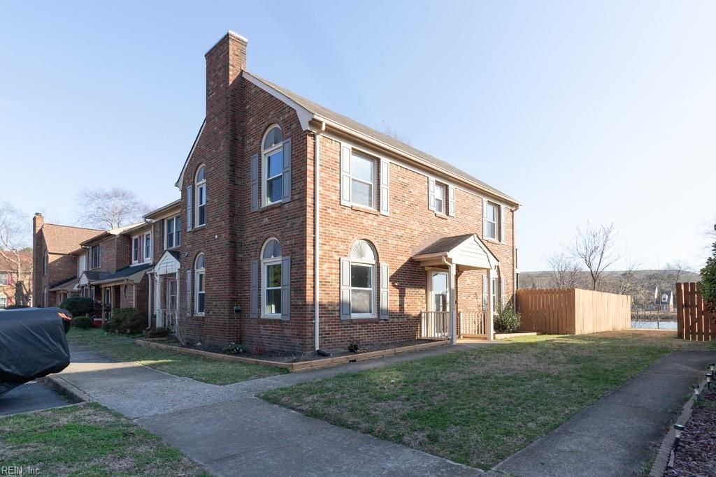 Photo of 27 Dawn Lane, Hampton, VA 23666 (MLS # 10623660)