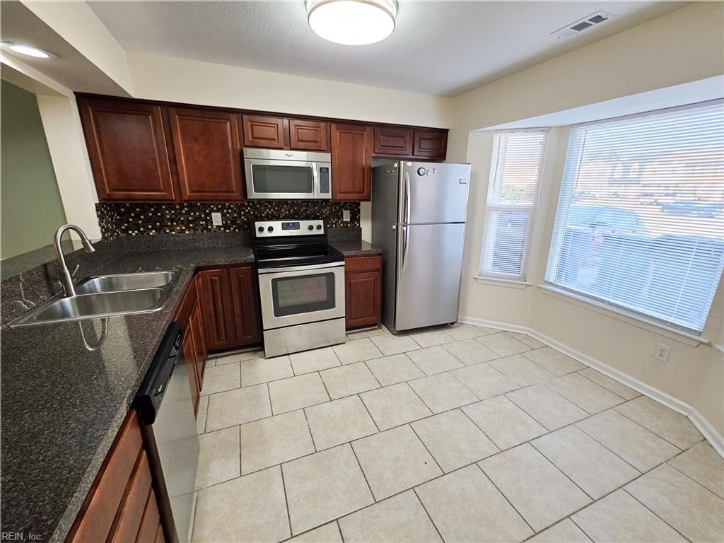 Photo of 662 Biltmore Drive, Virginia Beach, VA 23454 (MLS # 10614615)