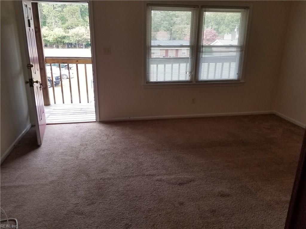 Photo of 2530 Cedarwood Drive #B-11, Hayes, VA 23072 (MLS # 10614387)