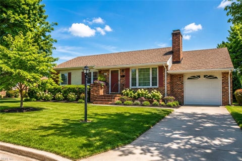 Photo of 170 Spaulding Drive, Newport News, VA 23602 (MLS # 10639053)