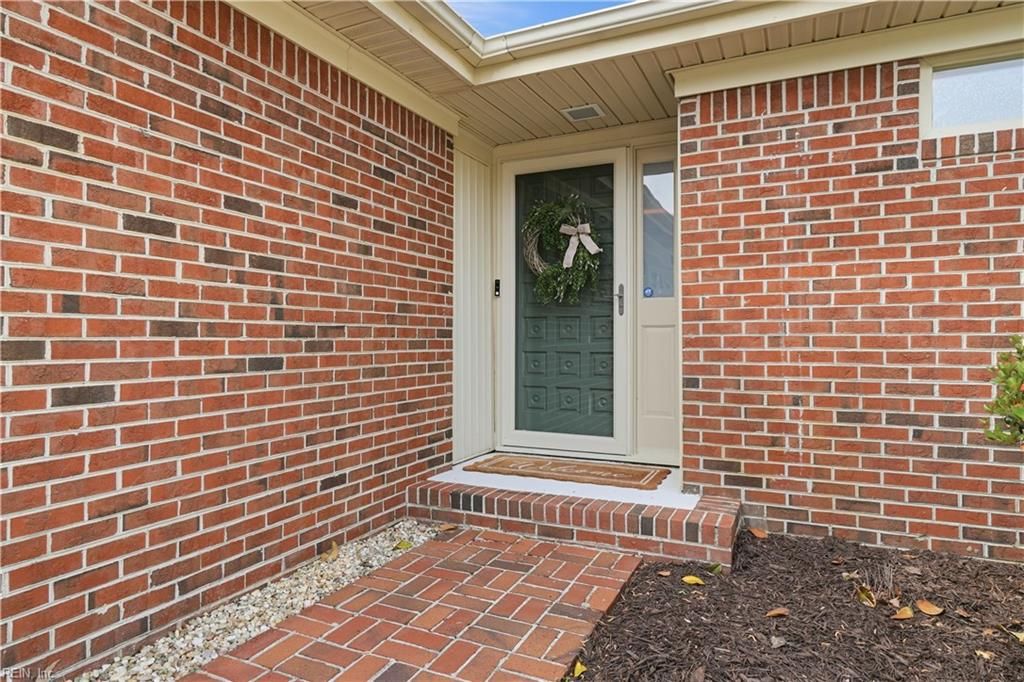 Photo of 2113 Saint Marshall Drive, Virginia Beach, VA 23454 (MLS # 10627797)