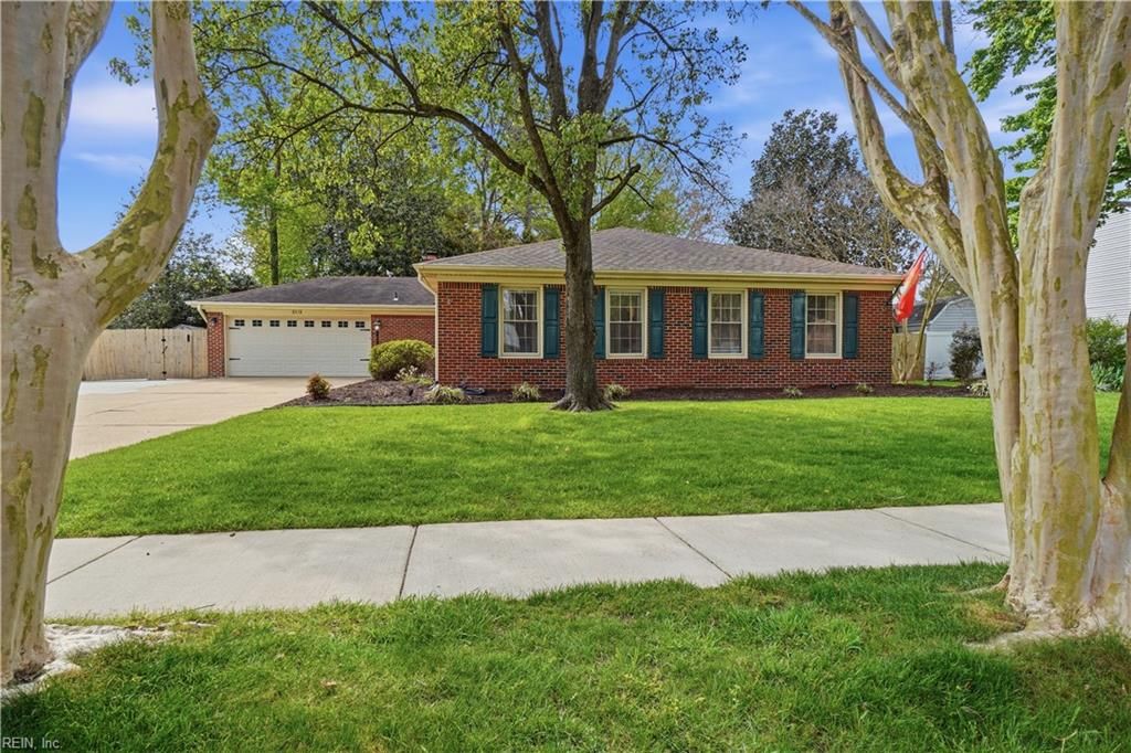 Photo of 2113 Saint Marshall Drive, Virginia Beach, VA 23454 (MLS # 10627797)