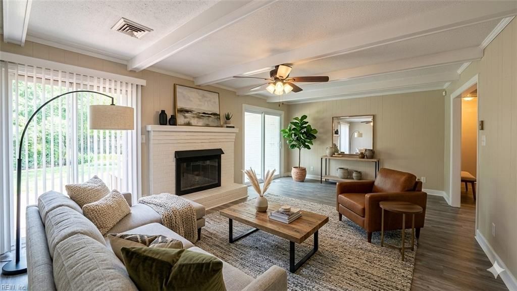 Photo of 2912 Sterling Point Drive, Portsmouth, VA 23703 (MLS # 10635320)