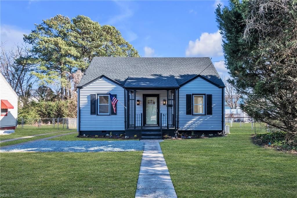 Photo of 6214 Tidewater Drive, Norfolk, VA 23509 (MLS # 10616704)