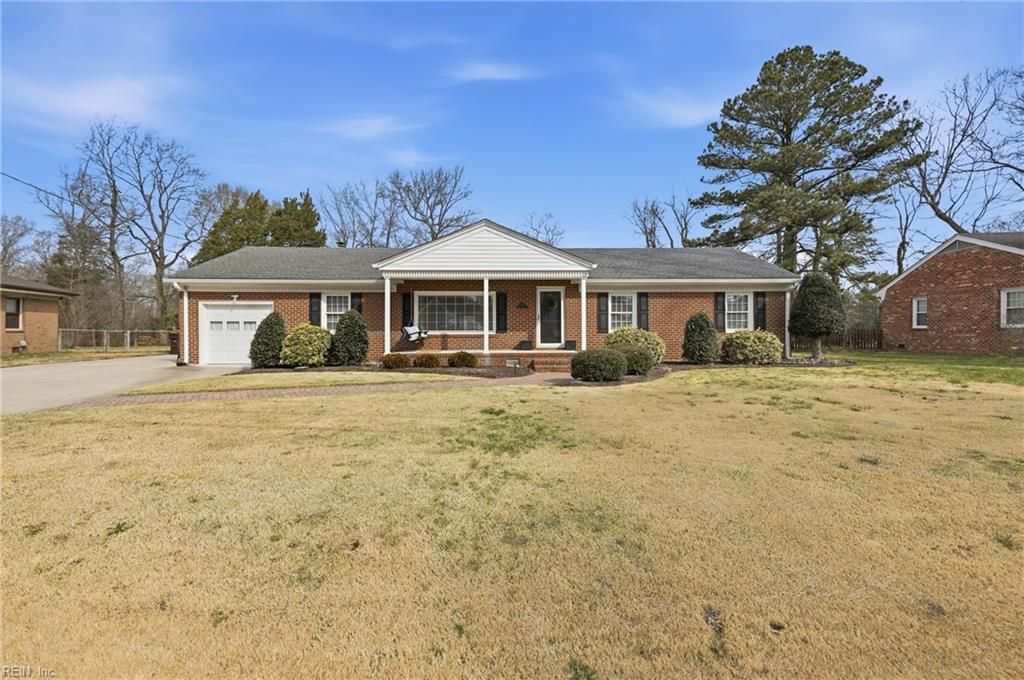 Photo of 2420 River Oaks Drive, Chesapeake, VA 23321 (MLS # 10624573)