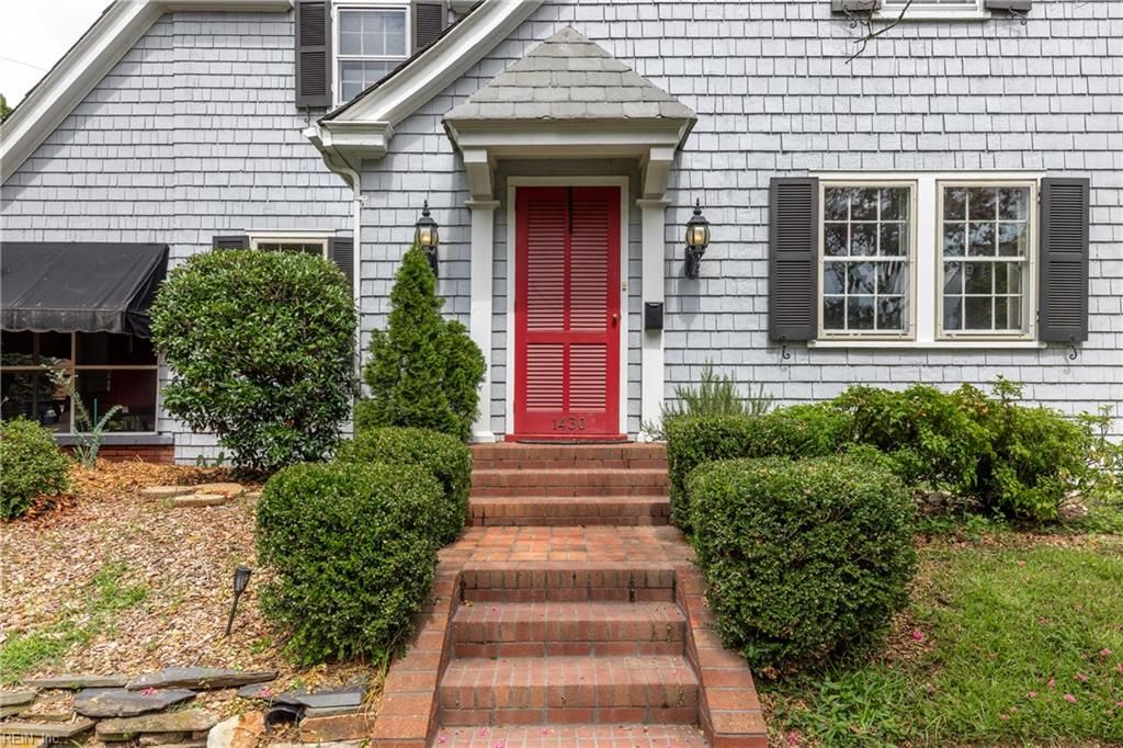 Photo of 1430 Armistead Bridge Road, Norfolk, VA 23507 (MLS # 10617917)