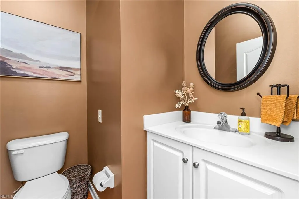 Virginia Beach, Virginia 23455, United States, 3 Bedrooms Bedrooms, ,3 BathroomsBathrooms,Residential,Active,235544