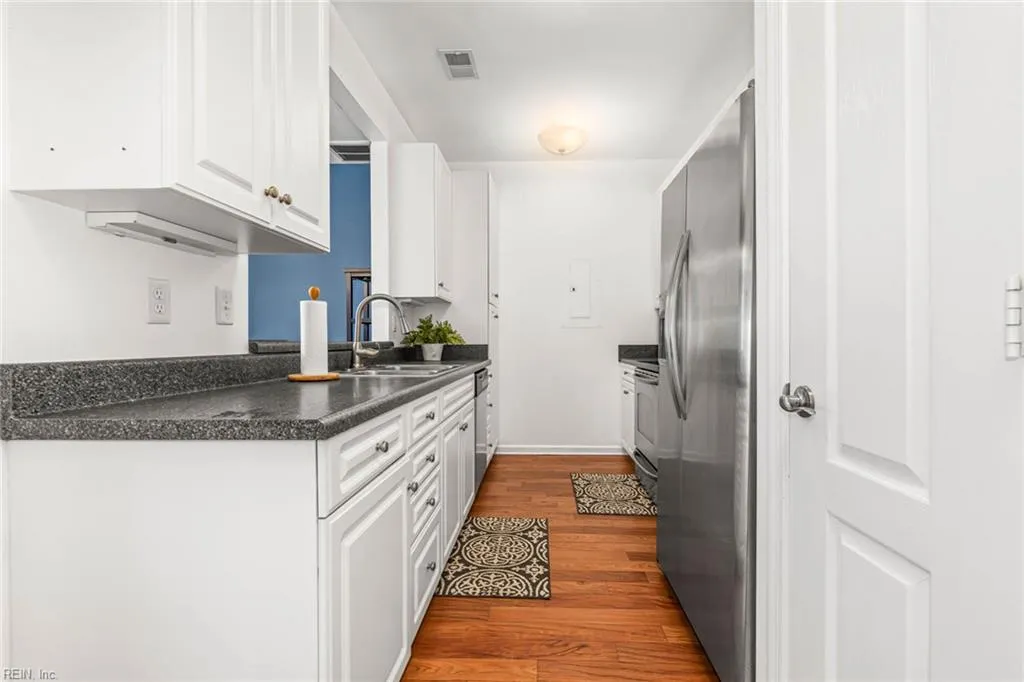 Virginia Beach, Virginia 23455, United States, 3 Bedrooms Bedrooms, ,3 BathroomsBathrooms,Residential,Active,235544