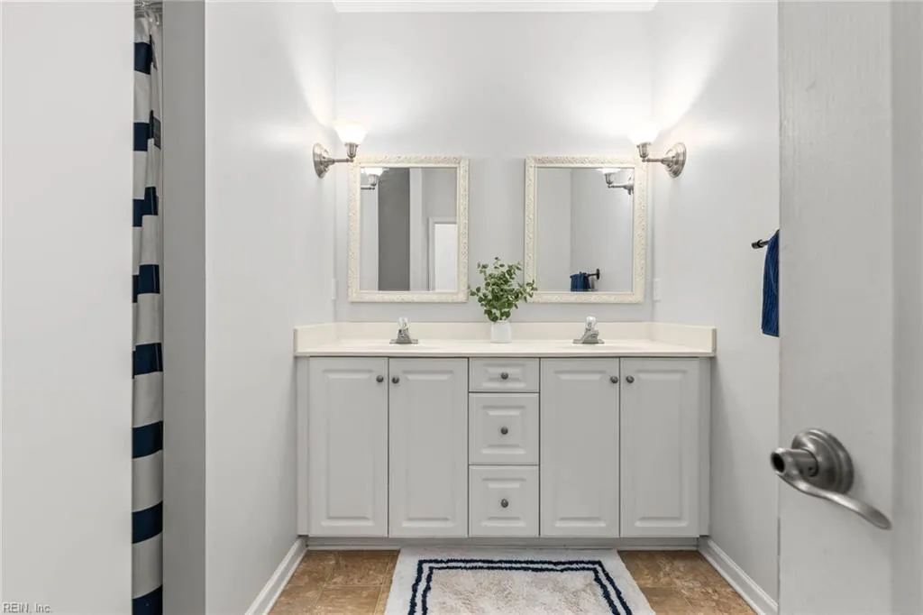 Virginia Beach, Virginia 23455, United States, 3 Bedrooms Bedrooms, ,3 BathroomsBathrooms,Residential,Active,235544