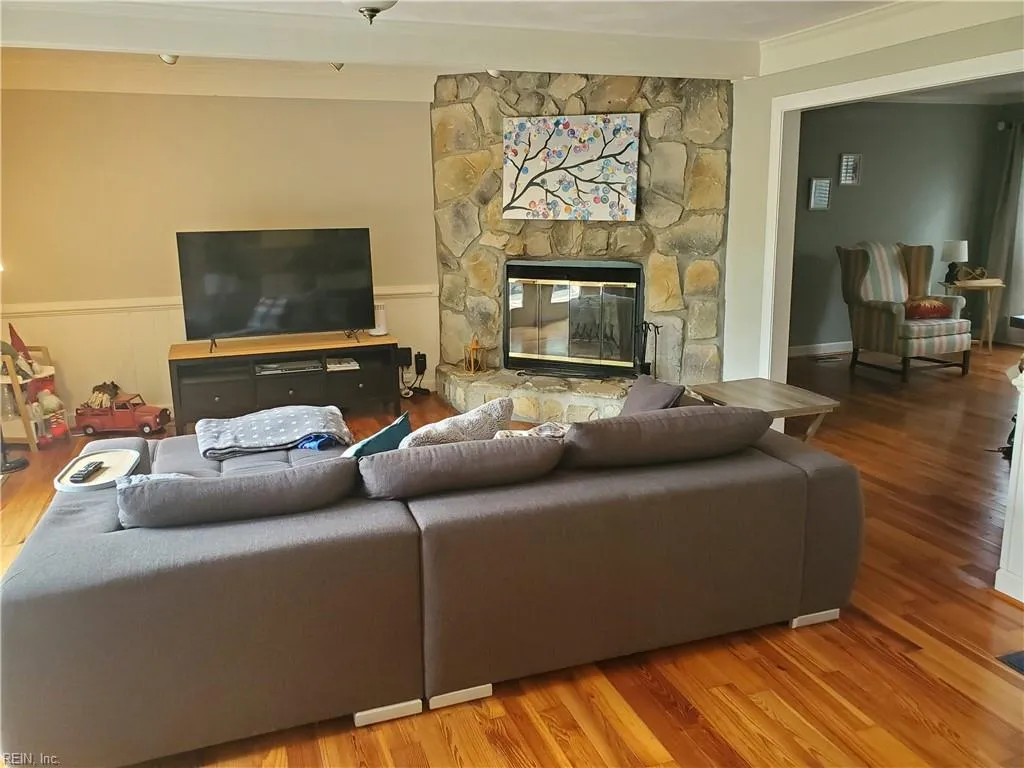 Virginia Beach, Virginia 23454, United States, 4 Bedrooms Bedrooms, ,3 BathroomsBathrooms,Residential,Active,188319