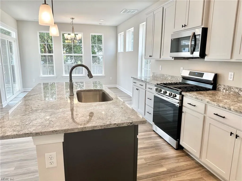 Suffolk, Virginia 23434, United States, 3 Bedrooms Bedrooms, ,3 BathroomsBathrooms,Residential,Active,16281