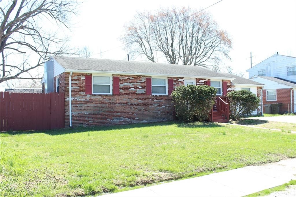 Photo of 2004 Winfree Road, Hampton, VA 23663 (MLS # 10626437)