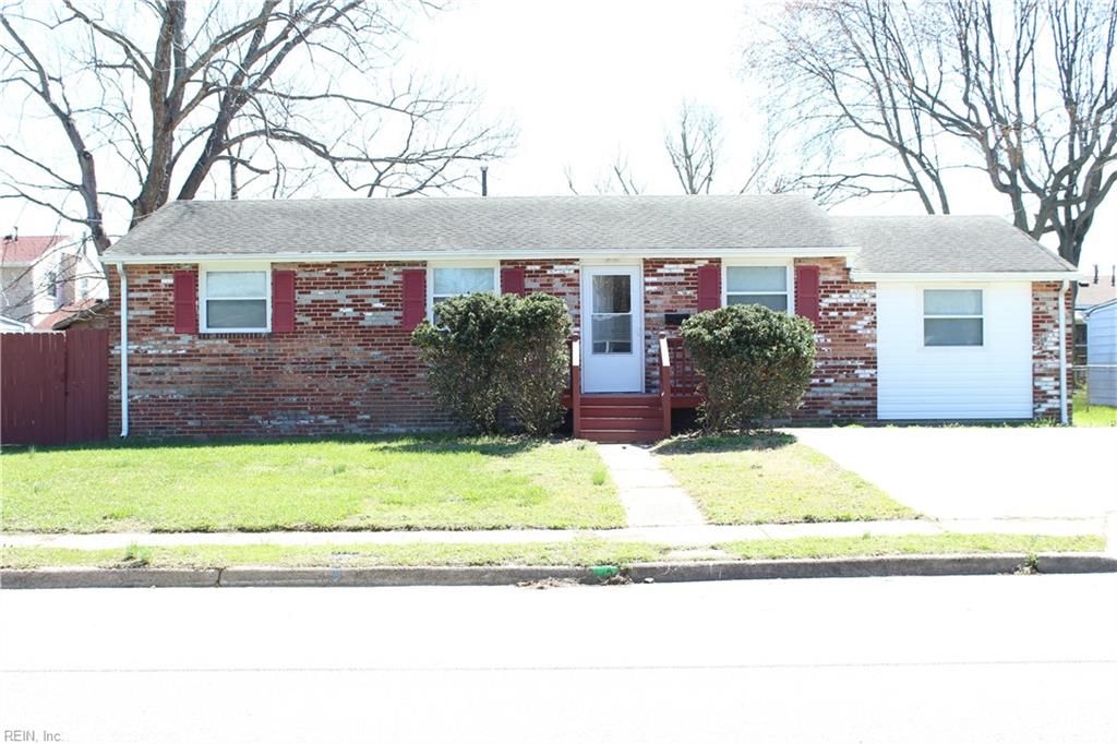 Photo of 2004 Winfree Road, Hampton, VA 23663 (MLS # 10626437)