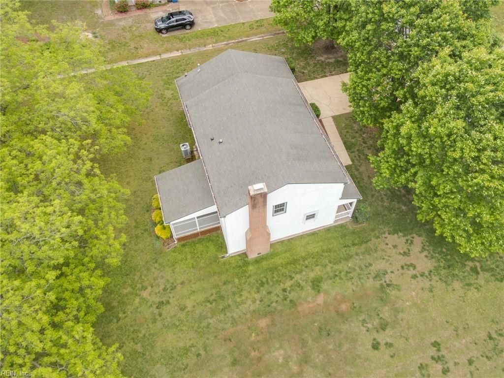 Photo of 1 Oscars Court, Poquoson, VA 23662 (MLS # 10632761)