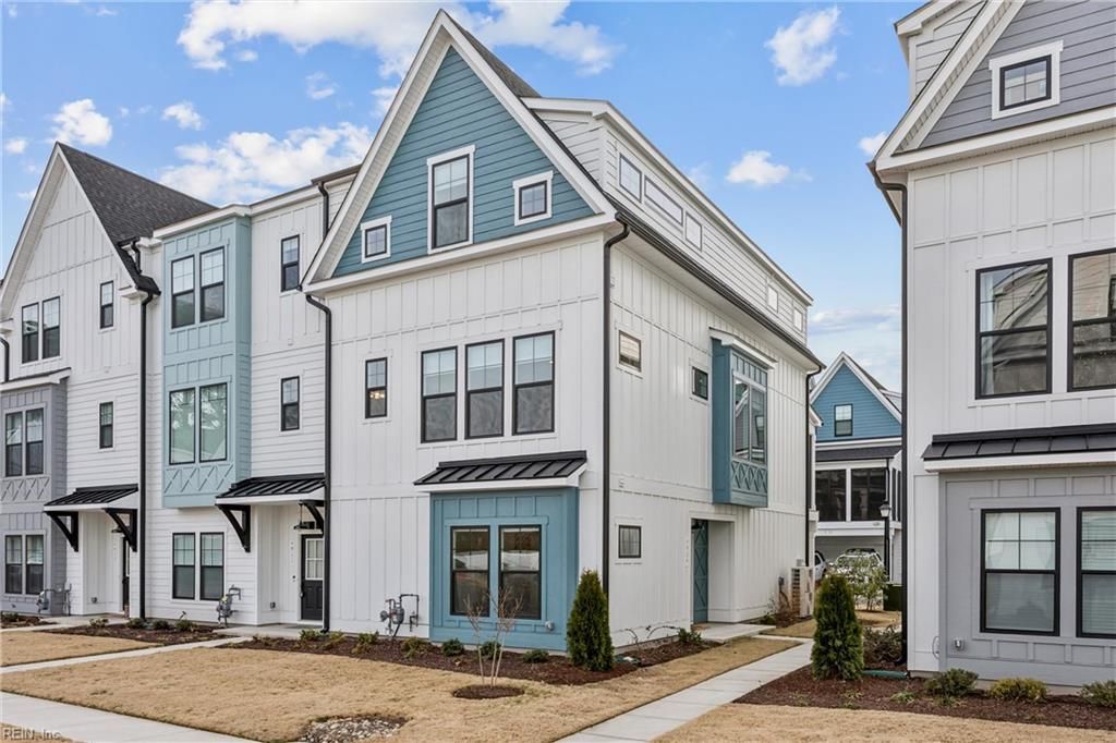 Photo of 909 Douglas Eley Lane, Chesapeake, VA 23322 (MLS # 10619038)