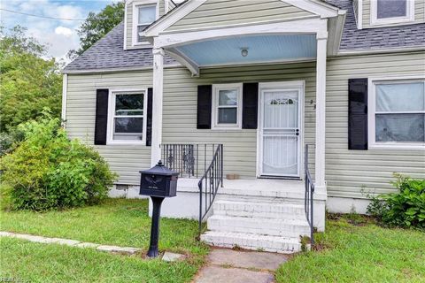 Photo of 33 E Mercury Boulevard, Hampton, VA 23669 (MLS # 10605534)