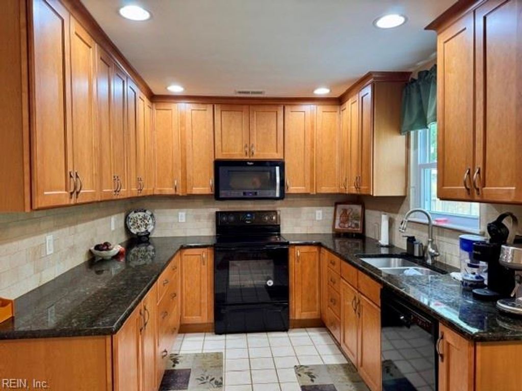 Photo of 1236 Eagle Way, Virginia Beach, VA 23456 (MLS # 10640933)