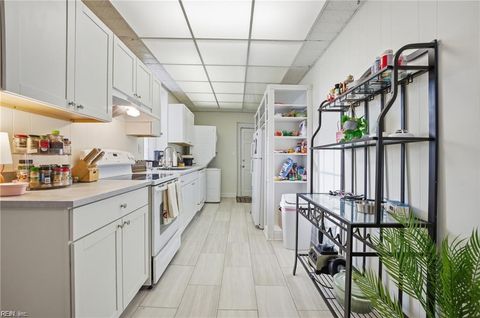Photo of 1015 Colonial Avenue #4, Norfolk, VA 23507 (MLS # 10640350)