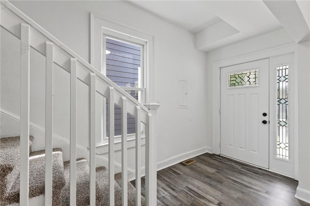 Photo of 714 A Avenue, Norfolk, VA 23504 (MLS # 10612273)