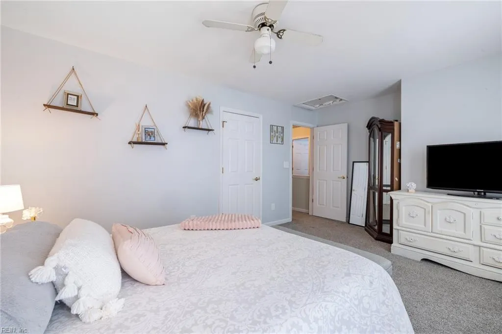 Virginia Beach, Virginia 23456, United States, 4 Bedrooms Bedrooms, ,3 BathroomsBathrooms,Residential,Pending,135026