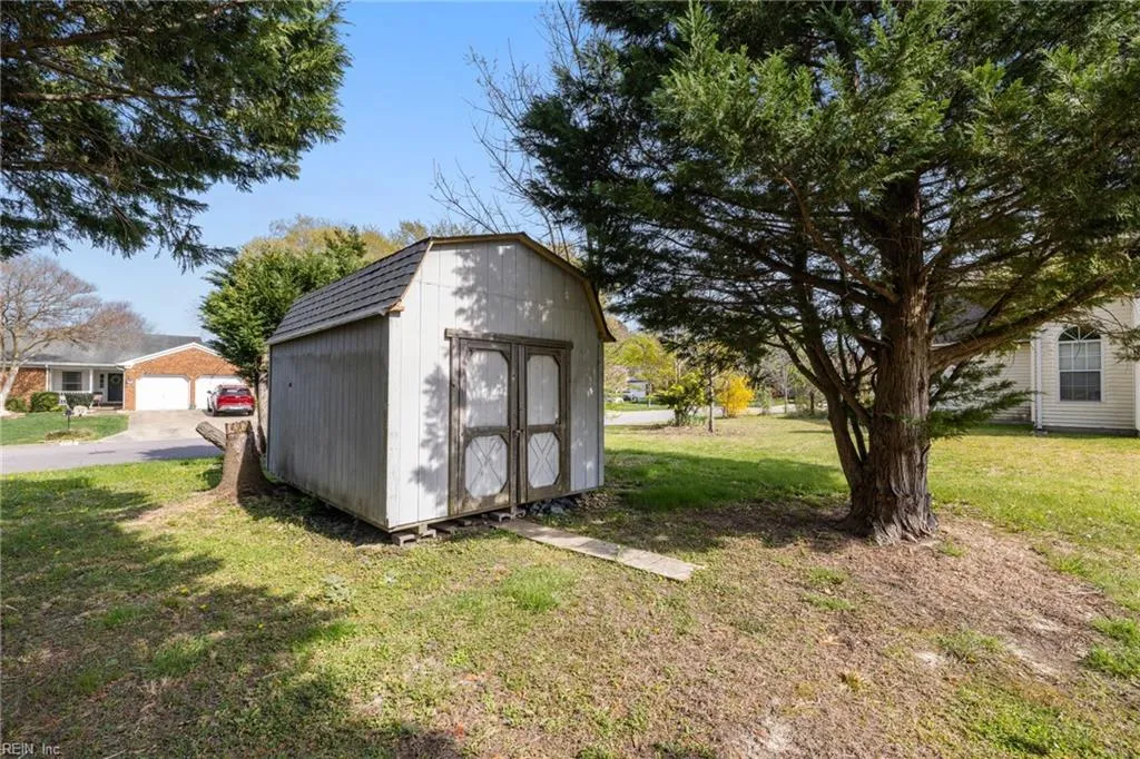 Virginia Beach, Virginia 23456, United States, 4 Bedrooms Bedrooms, ,3 BathroomsBathrooms,Residential,Pending,135026